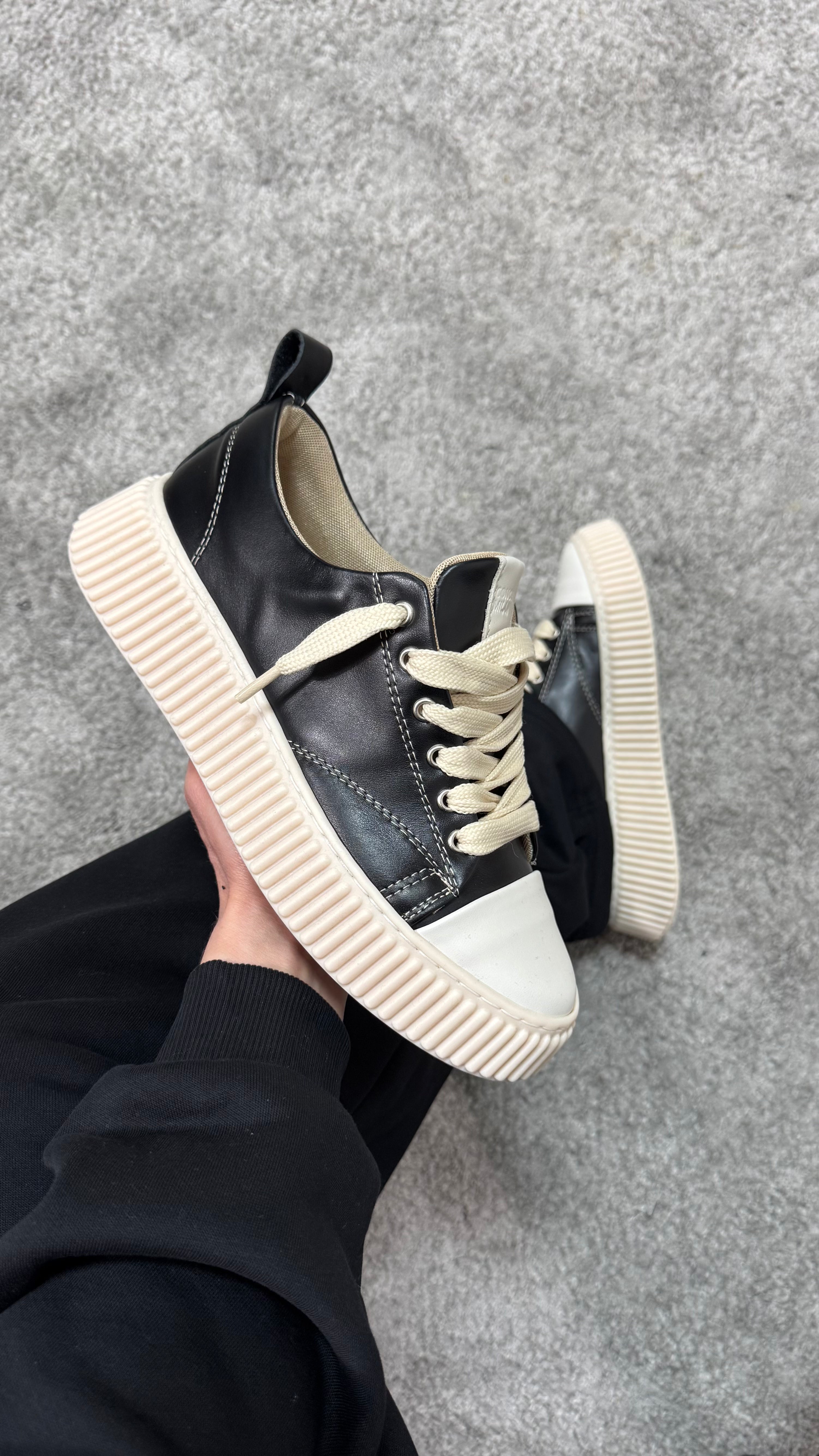 HYPE ON FEET