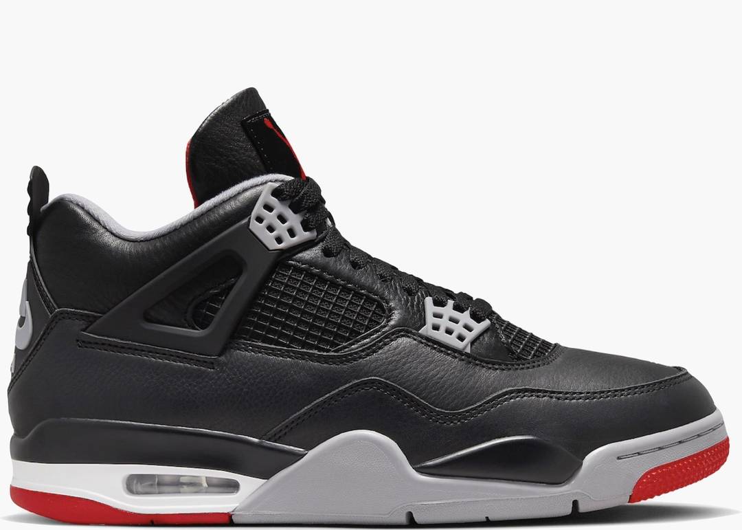 Jordan 4 retro bred on feet hot sale