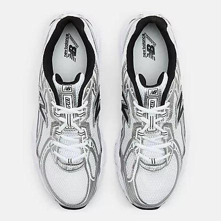 New Balance 740 Metallic Black