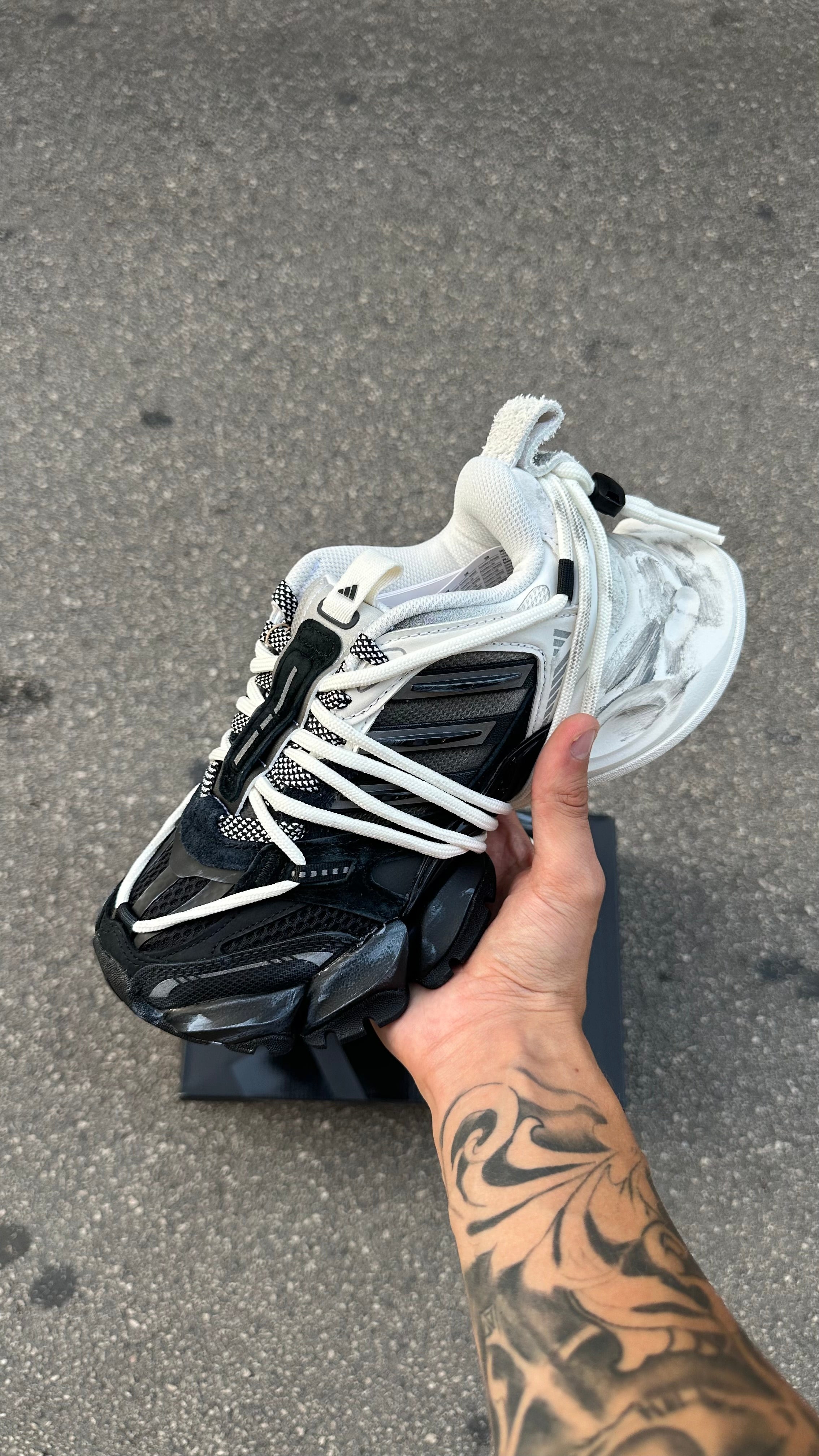 HYPE ON FEET