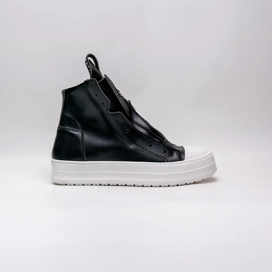 F09 SHOES - F16 - Classic Black