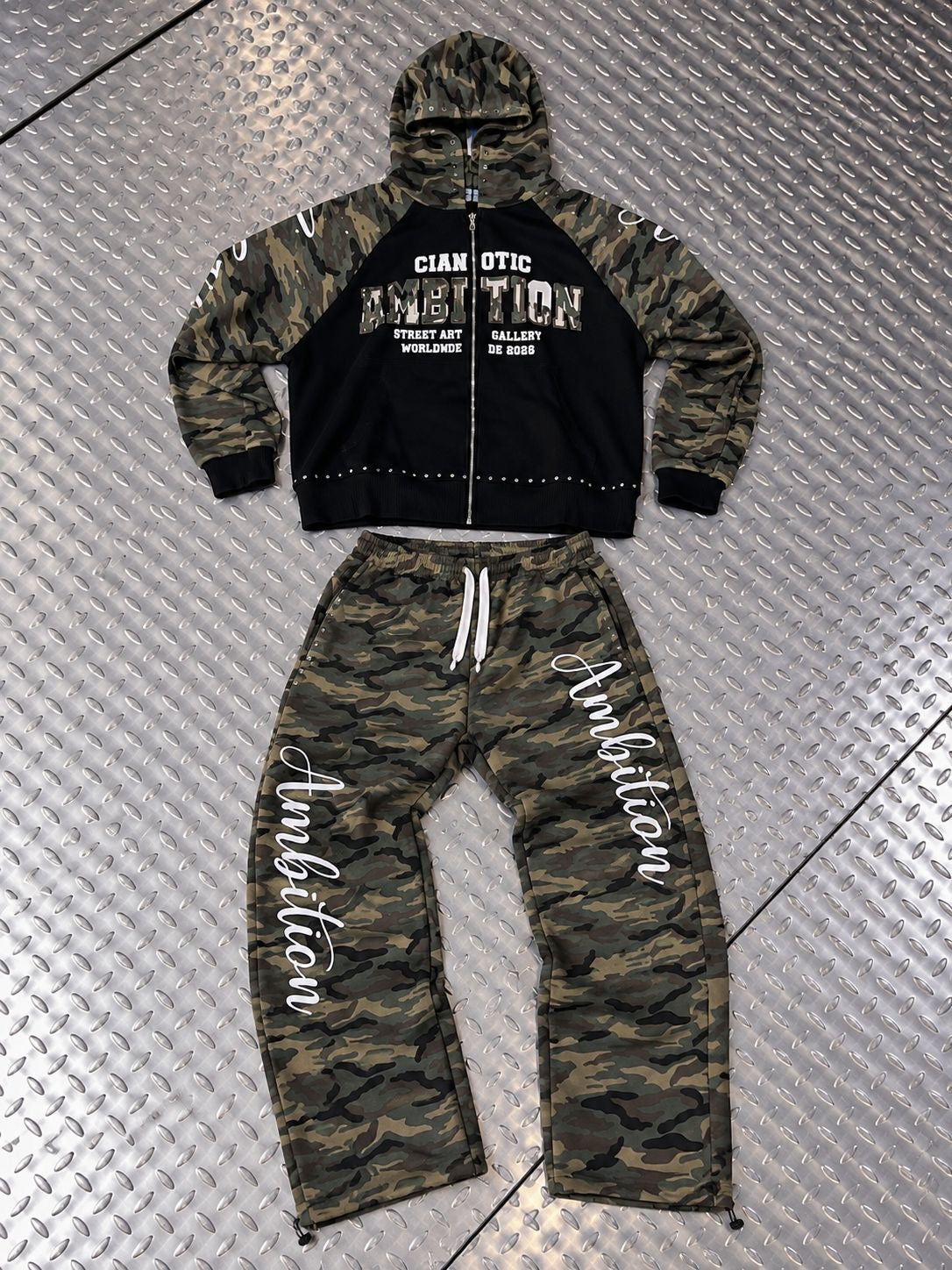 Tracksuit Camouflage Nera