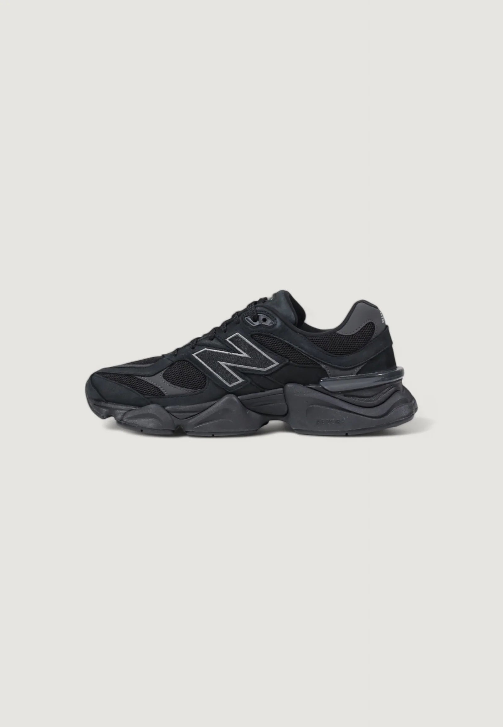 New Balance 9060 Total Black
