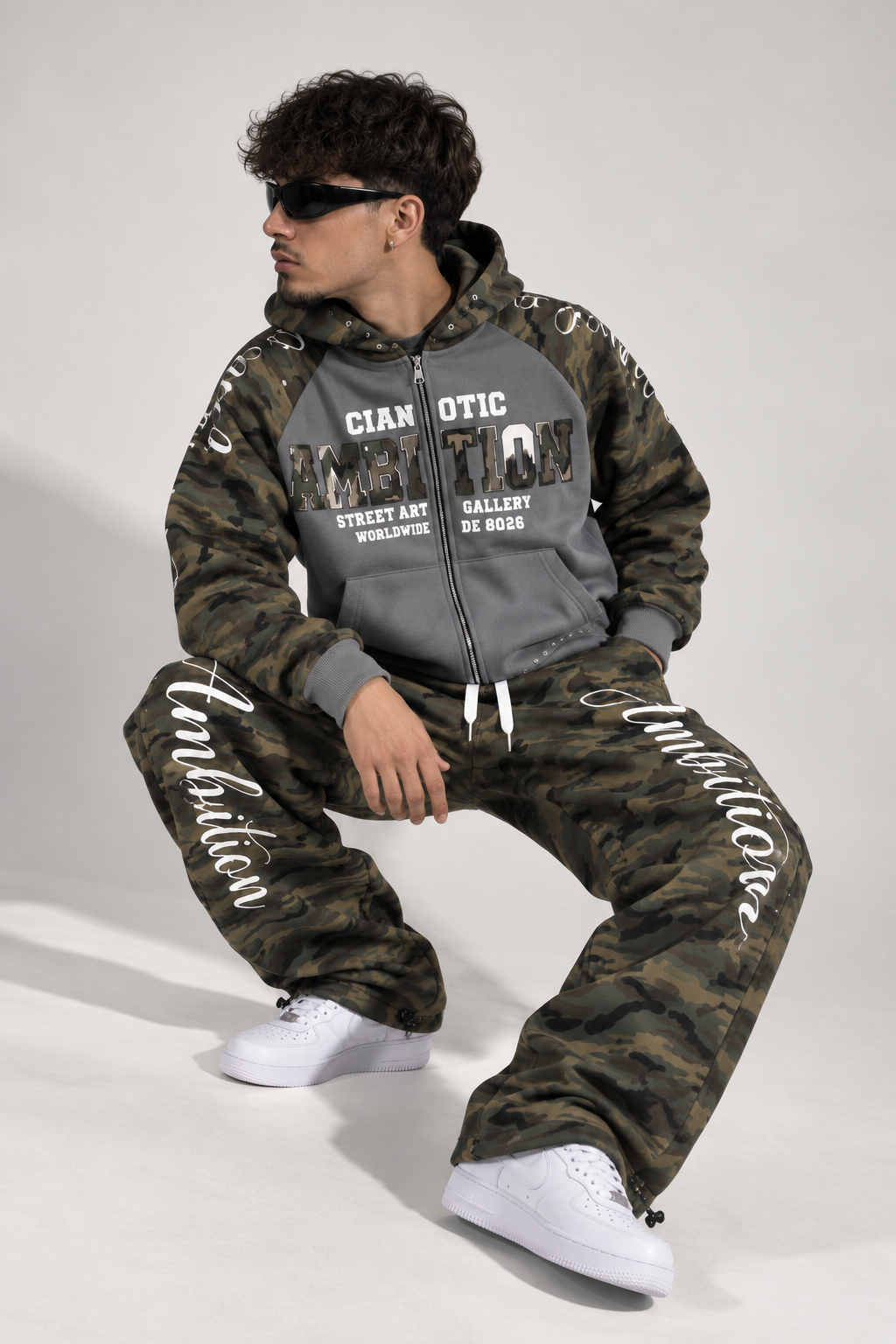 Tracksuit Camo Strass Grigia