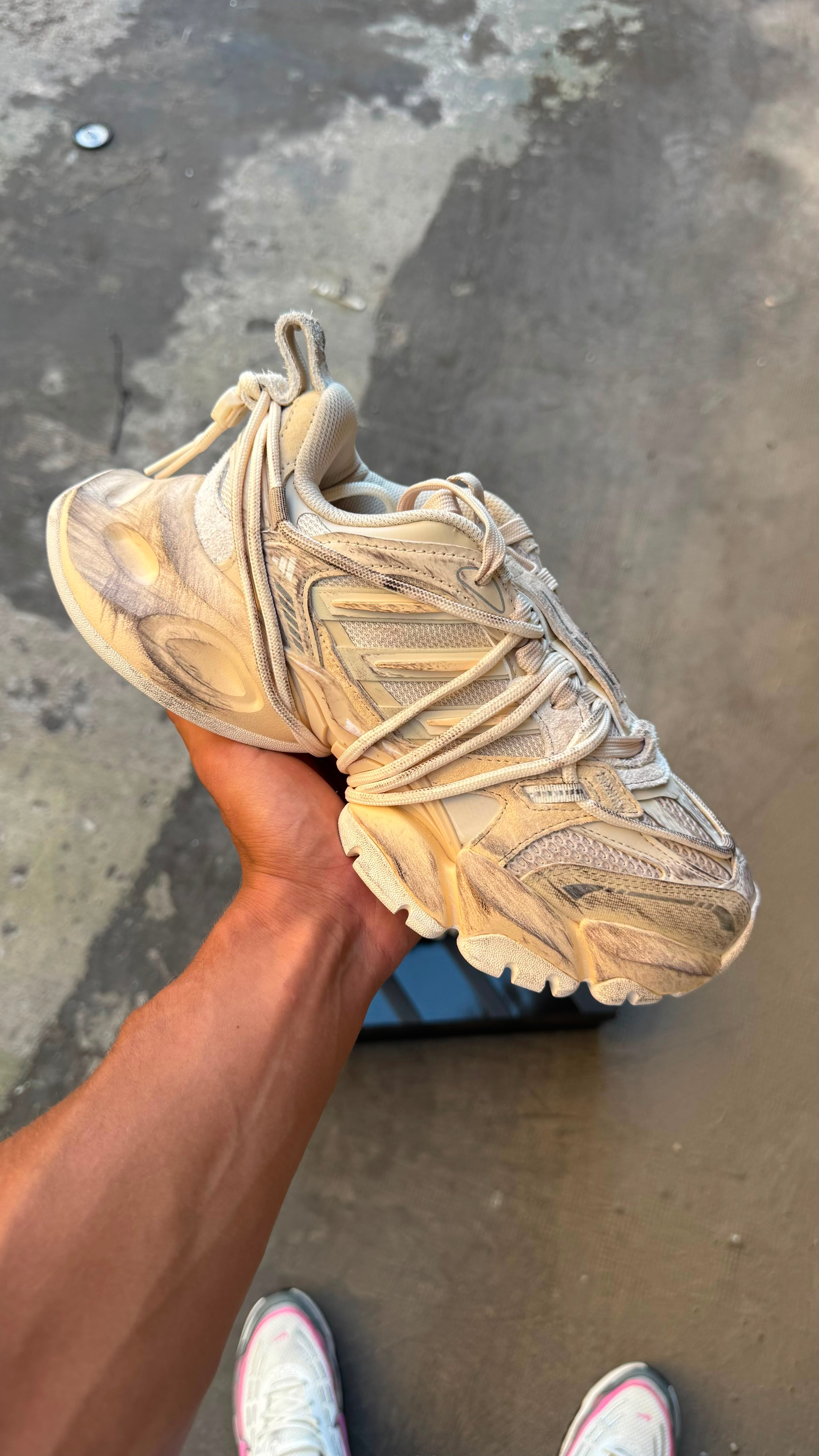 HYPE ON FEET