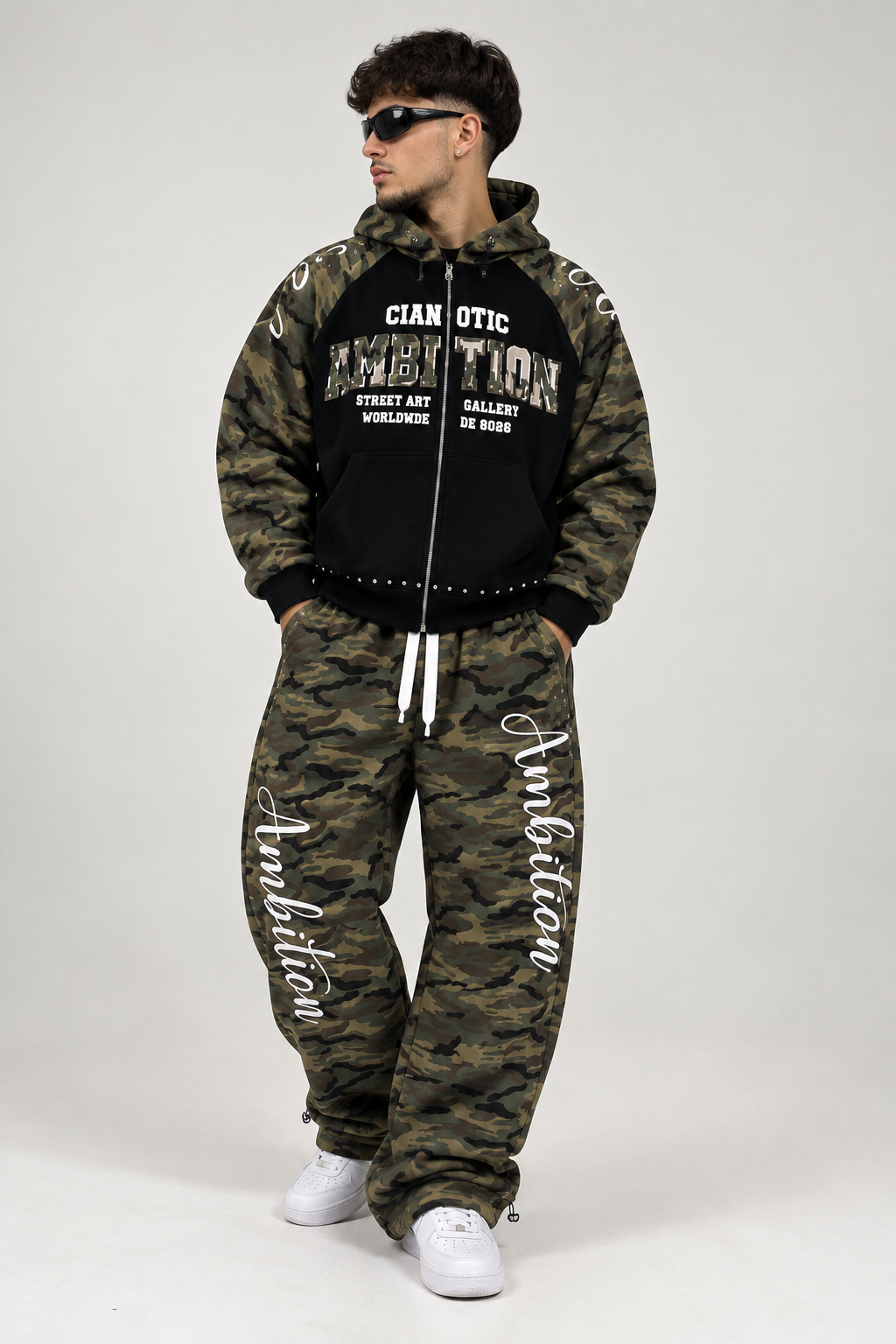 Tracksuit Camo Strass Nera
