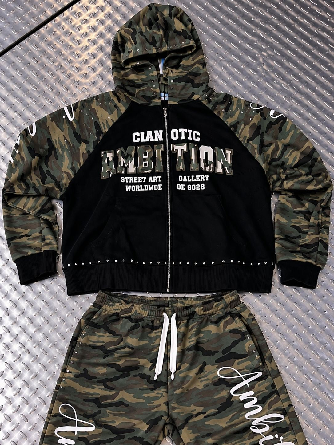 Tracksuit Camouflage Nera