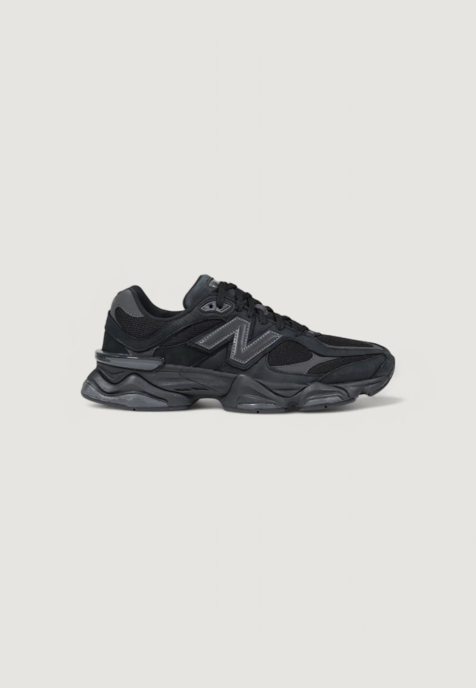 New Balance 9060 Total Black