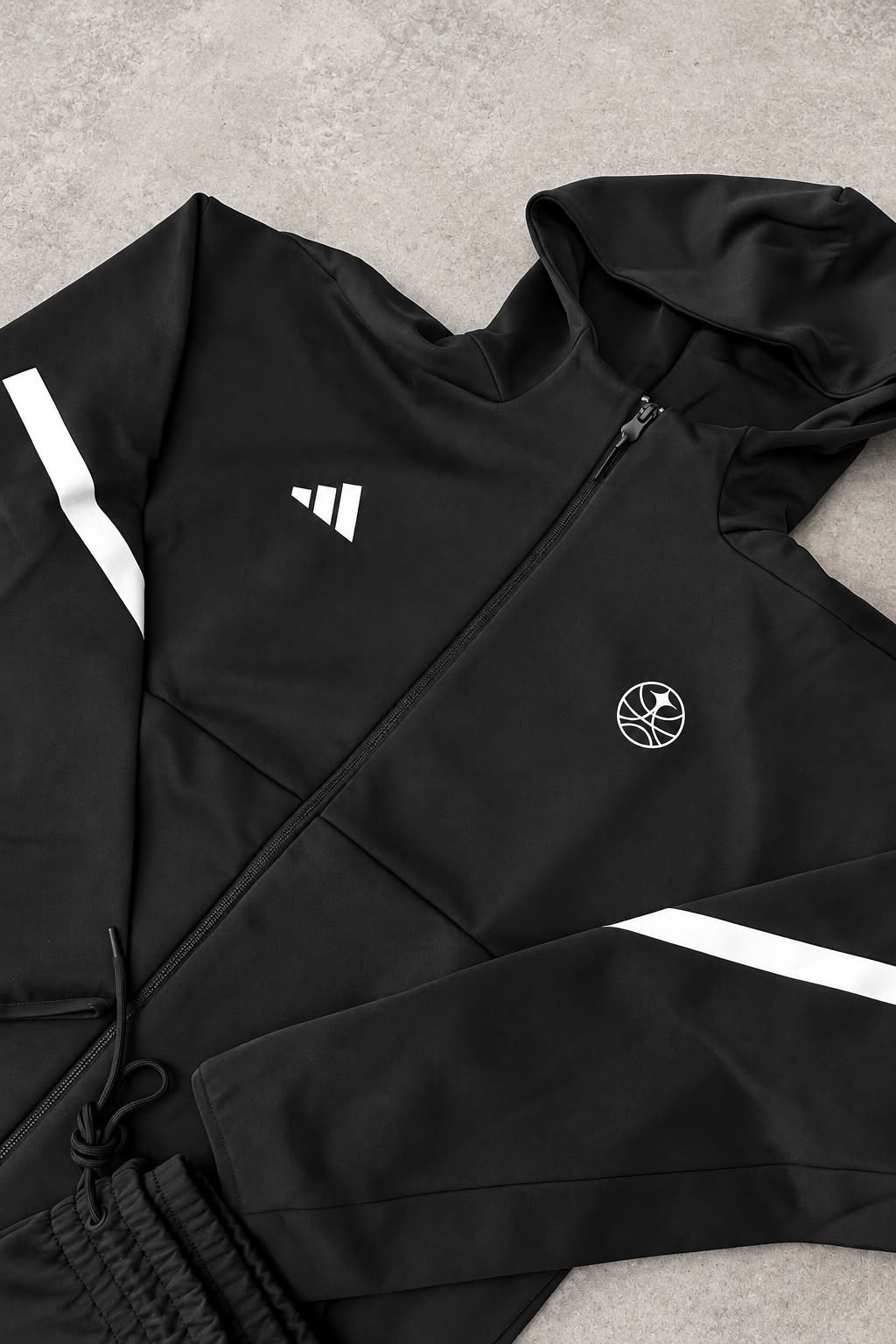 Tracksuit Paris