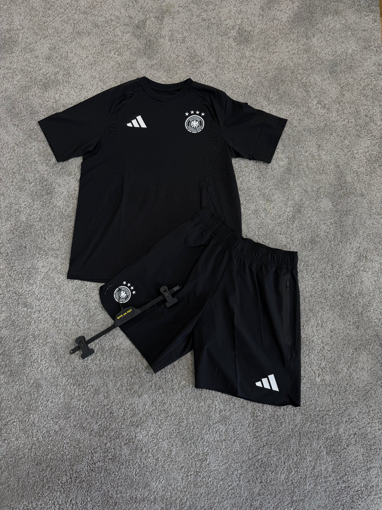 Cordset Germania Black 2025/2026