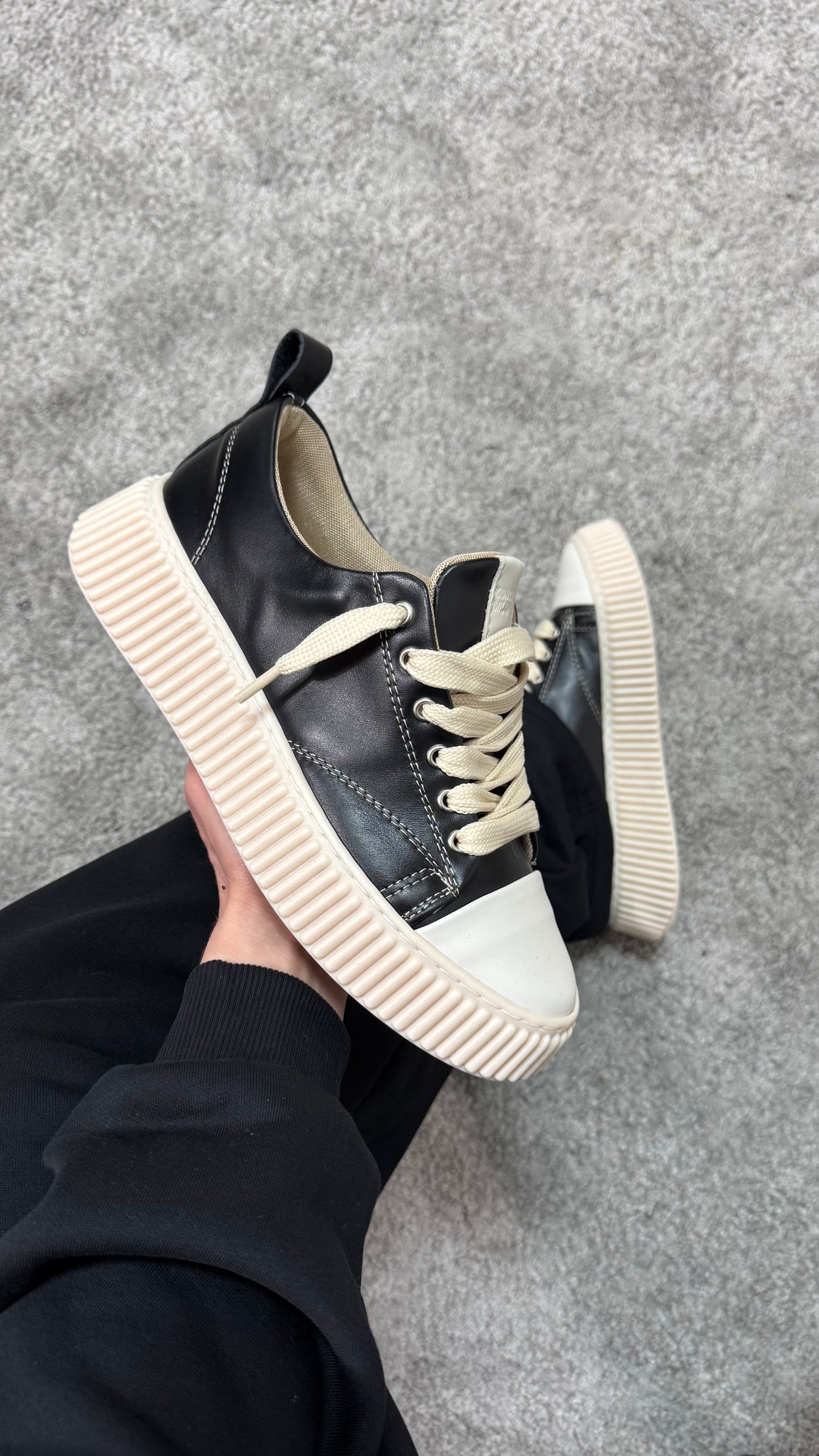 Concept Milan Vapor Sneakers Black