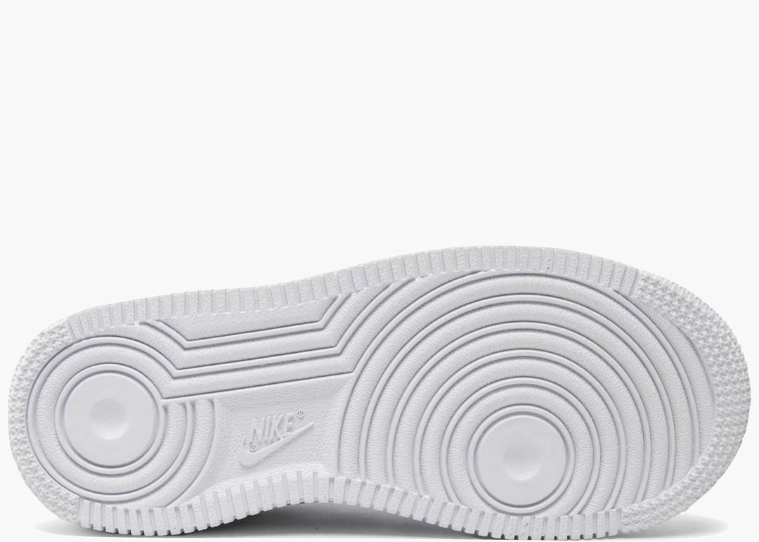 Nike Air Force 1 Low LE Triple White Kids HYPE ON FEET