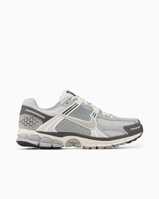 Nike Zoom Vomero 5 Grey