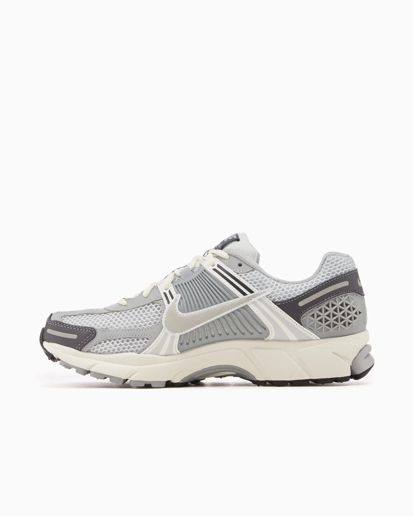 Nike Zoom Vomero 5 Grey