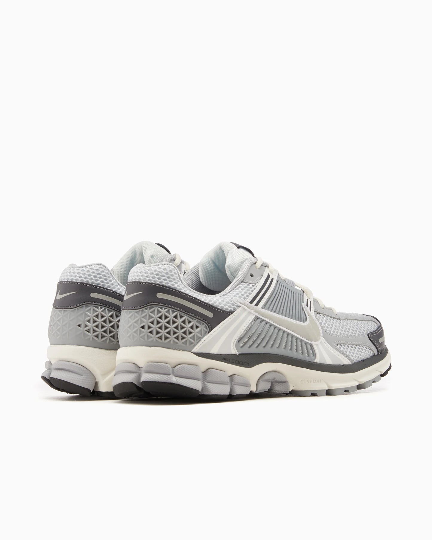 Nike Zoom Vomero 5 Grey