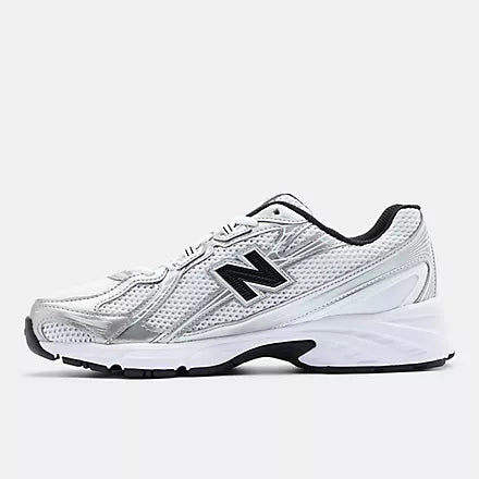 New Balance 740 Metallic Black